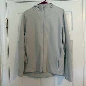 lululemon athletica Men's M Light Gray Hooded Rain Jacket